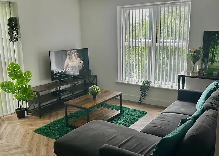Brand New Luxury Modern Spacious